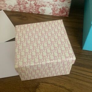 Super rare vintage Dior girly pink box 325
